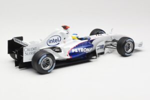 BMW Sauber F1.06 #16 N. Heidfeld Launch Version 2006 Minichamps 1:18 80430413183 Metal - imagem 2 de 6