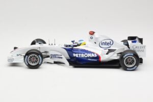 BMW Sauber F1.06 #16 N. Heidfeld Launch Version 2006 Minichamps 1:18 80430413183 Metal - imagem 3 de 6
