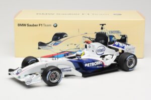 BMW Sauber F1.06 #16 N. Heidfeld Launch Version 2006 Minichamps 1:18 80430413183 Metal - imagem 6 de 6