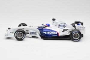 BMW Sauber F1.06 #17 J. Villeneuve Launch Version 2006 Minichamps 1:18 80430413184 Metal - imagem 3 de 6