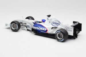 BMW Sauber F1.06 #17 J. Villeneuve Launch Version 2006 Minichamps 1:18 80430413184 Metal - imagem 5 de 6