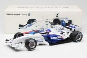BMW Sauber F1.06 #17 J. Villeneuve Launch Version 2006 Minichamps 1:18 80430413184 Metal - imagem 6 de 6
