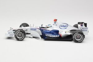 BMW Sauber F1.07 #9 N. Heidfeld Launch Version 2007 Minichamps 1:18 80430426994 Metal - imagem 3 de 7