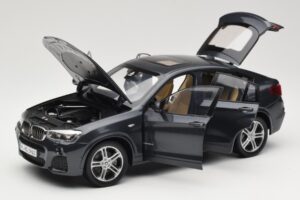 BMW X4 F26 Sophisto Grey Paragon 1:18 80432352461 Metal - imagem 2 de 8