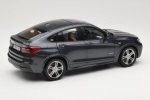 BMW X4 F26 Sophisto Grey Paragon 1:18 80432352461 Metal - imagem 3 de 8