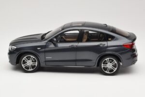 BMW X4 F26 Sophisto Grey Paragon 1:18 80432352461 Metal - imagem 4 de 8