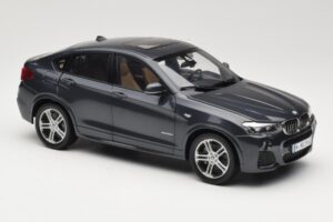 BMW X4 F26 Sophisto Grey Paragon 1:18 80432352461 Metal - imagem 6 de 8