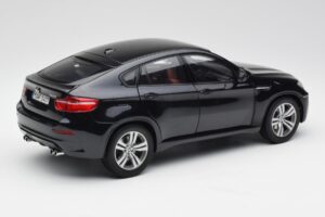 BMW X6 M F86 Preto Kyosho 1:18 80432157613 Metal - imagem 3 de 8
