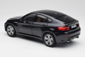 BMW X6 M F86 Preto Kyosho 1:18 80432157613 Metal - imagem 7 de 8