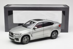 BMW X6 M F86 Donington Cinzento Metálico Norev 1:18 80432364886 Metal - imagem 8 de 8