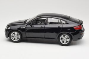 BMW X6 M E71 Preto Bburago 1:18 18-12081 Metal - imagem 4 de 8