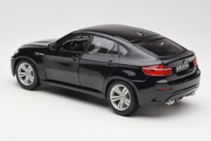 BMW X6 M E71 Preto Bburago 1:18 18-12081 Metal - imagem 7 de 8