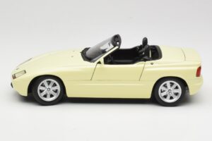 BMW Z1 Amarelo Minichamps 1:18 180020104 Metal - imagem 4 de 8