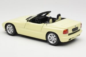 BMW Z1 Amarelo Minichamps 1:18 180020104 Metal - imagem 7 de 8
