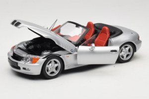 BMW Z3 Cabriolet Prata UT Models 1:18 20402 Metal - imagem 2 de 8