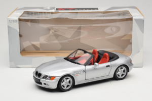BMW Z3 Cabriolet Prata UT Models 1:18 20402 Metal - imagem 8 de 8