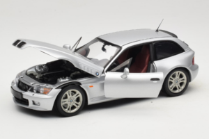 BMW Z3 Coupe 2.8 Prata UT Models 1:18 20421 Metal - imagem 2 de 8