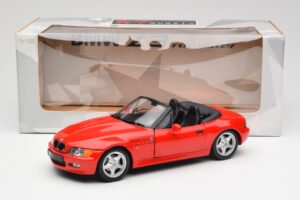 BMW Z3 E36/7 Cabriolet Vermelho UT Models 1:18 180024330 Metal - imagem 8 de 8