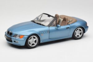 BMW Z3 E36/7 James Bond Goldeneye Azul Metálico UT Models 1:18 180024336 Metal