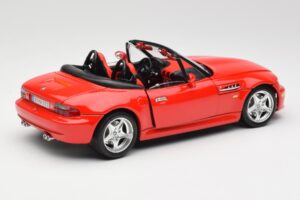BMW Z3 E36/7 Roadster Vermelho Bburago 1:18 3349 Metal - imagem 3 de 8