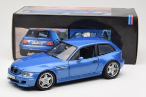 BMW Z3 M Coupe E36/8 Preto UT Models 1:18 80439422194 Metal - imagem 8 de 8
