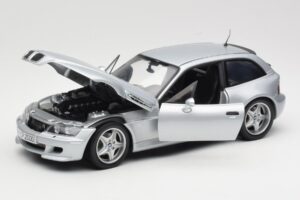 BMW Z3 M Coupe E36/8 Prata UT 1:18 80430020856 Metal - imagem 2 de 8