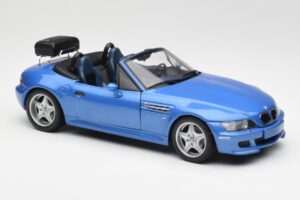 BMW Z3 M Roadster Com Porta-Bagagens Azul Metálico UT Models 1:18 20416 Metal - imagem 6 de 8