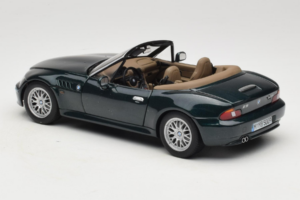 BMW Z3 Roadster 2.8 Verde Escuro Edição Concessionário UT Models 1:18 80439411713 Metal - imagem 7 de 8