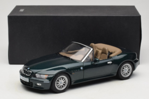 BMW Z3 Roadster 2.8 Verde Escuro Edição Concessionário UT Models 1:18 80439411713 Metal - imagem 8 de 8