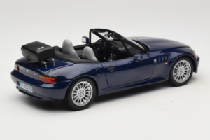 BMW Z3 Roadster Azul Edição Concessionário UT Models 1:18 80439422186 Metal - imagem 3 de 8