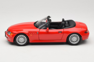 BMW Z3 Roadster Vermelho Edição Concessionário UT Models 1:18 80439422185 Metal - imagem 4 de 8