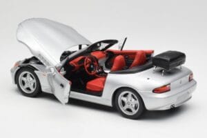BMW Z3 Roadster Com Porta-Bagagens Prata UT Models 1:18 20407 Metal - imagem 5 de 8