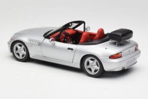 BMW Z3 Roadster Com Porta-Bagagens Prata UT Models 1:18 20407 Metal - imagem 7 de 8