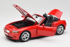BMW Z4 E85 Roadster Vermelho Bburago 1:18 34046 Metal - imagem 2 de 8