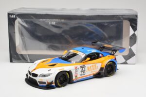 BMW Z4 E89 GT3 #46 Mills Racing M. Wittmer / A. Mills Pirelli World Challenge Sprint X-Series 2016 Minichamps 1:18 151162346  - imagem 6 de 6