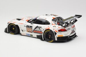 BMW Z4 E89 GT3 #888 Triple Eight Racing L. Mowle / J. Ratcliffe 24 Hours of Spa 2015 Minichamps 1:18 151152388 Metal - imagem 5 de 6