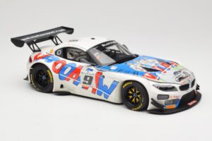 BMW Z4 E89 GT3 #9 Roal Motorsport A. Zanardi / B. Spengler 24 Hours of Spa 2015 Minichamps 1:18 151152309 Metal - imagem 4 de 6