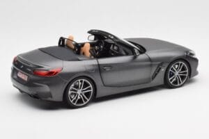BMW Z4 G29 Cinzento Metallic Norev 1:18 183270 Metal - imagem 3 de 8