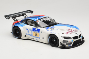 BMW Z4 GT3 #19 Team Schubert J. Muller / D. Muller ADAC 24 Hours Nurburgring 2013 Minichamps 1:18 151132319 Metal - imagem 4 de 6