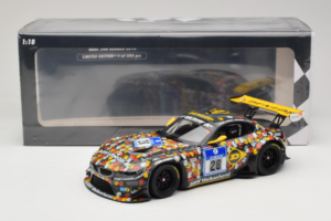 BMW Z4 GT3 #28 Team Walkenhorst J. Stuck / Sandritter ADAC 24 Hours Nurburgring 2014 Minichamps 1:18 151142328 Metal - imagem 6 de 6