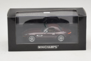 BMW Z8 Castanho Hardtop Minichamps 1:43 BMW019 Metal - imagem 4 de 4