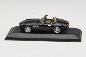 BMW Z8 Cabriolet Preto Minichamps 1:43 80420026607-R1 Metal