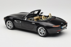 BMW Z8 Preto Kyosho 1:18 80439411729 Metal - imagem 6 de 9