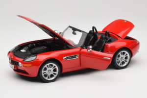 BMW Z8 Vermelho Kyosho 1:18 80439411730 Metal - imagem 2 de 9