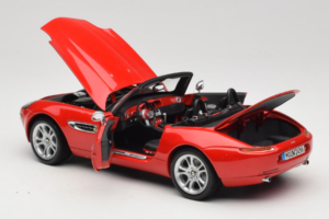 BMW Z8 Vermelho Kyosho 1:18 80439411730 Metal - imagem 6 de 9