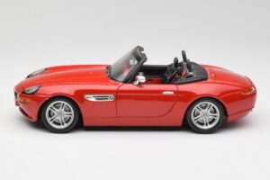 BMW Z8 E52 Vermelho Metálico Bburago 1:18 18-12032 Metal - imagem 4 de 8