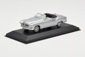 Borgward Isabella Cabriolet Prata Minichamps 1:43 400096030 Metal - imagem 2 de 4