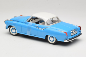 Borgward Isabella Coupe Azul Revell 1:18 08859-P1 Metal - imagem 5 de 6