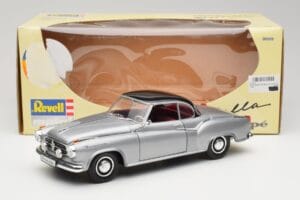 Borgward Isabella Coupe Cinzento & Preto Revell 1:18 8989 Metal - imagem 2 de 8