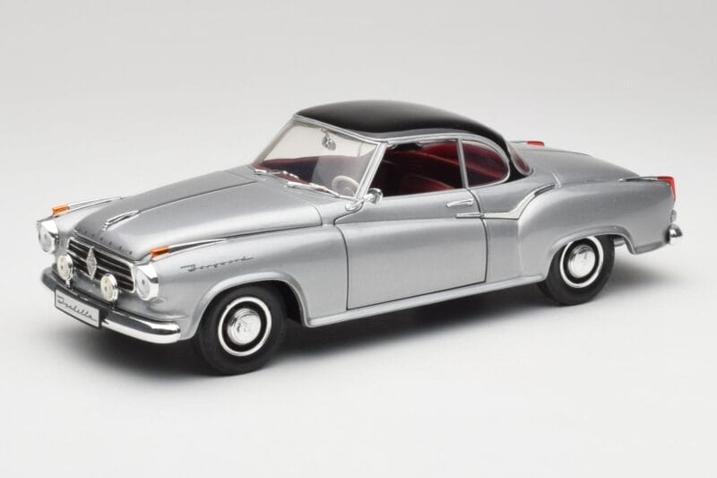 Borgward Isabella Coupe Cinzento & Preto Revell 1:18 8989 Metal
